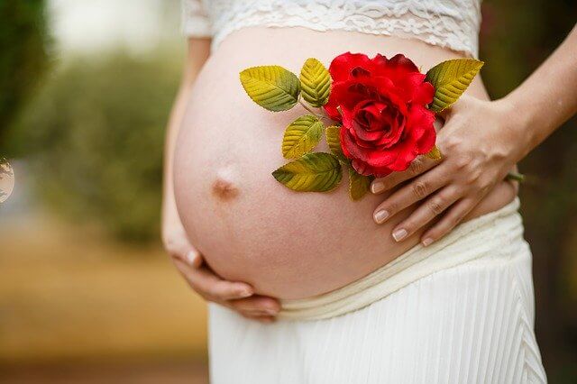 Best Massage Oil for Labor Pain (5 Reviews) Its About Your Babies Birth? 34 Best Massage Oil for Labor Pain (5 Reviews) Its About Your Babies Birth? 34