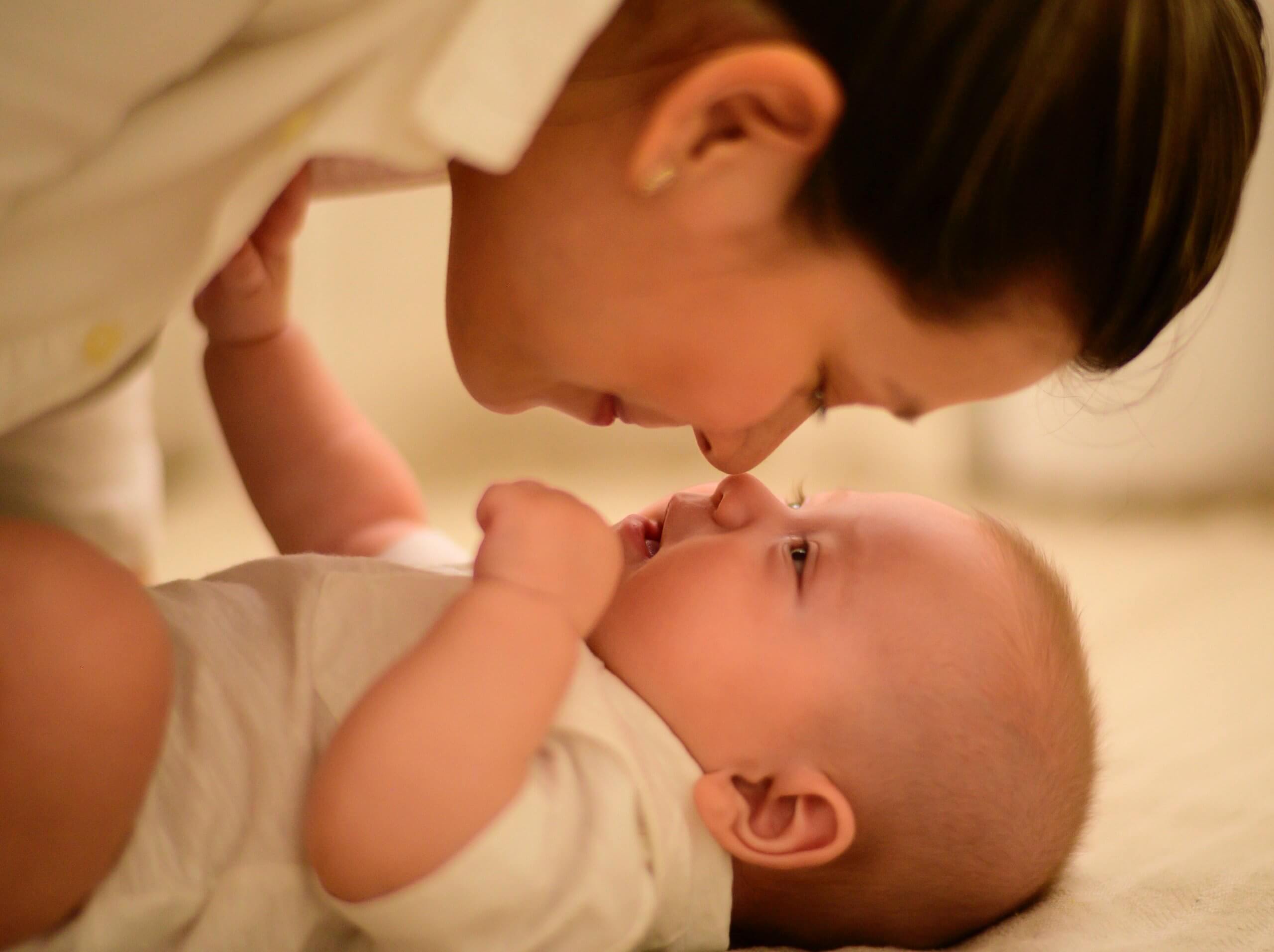 Best Massage Oil for Babies in Summer: These Oils Will Keep Your Baby Comfortable During The Summer 40 Best Massage Oil for Babies in Summer: These Oils Will Keep Your Baby Comfortable During The Summer 39