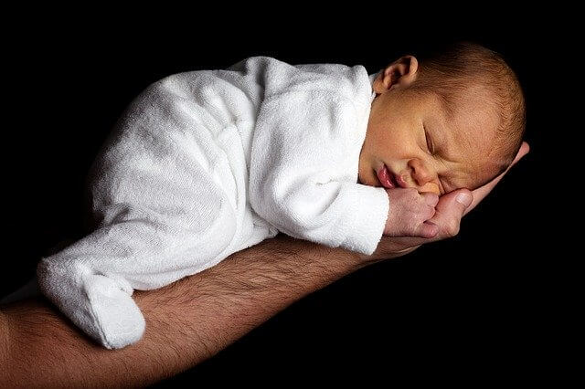 Best Massage Oil for Babies in Summer: These Oils Will Keep Your Baby Comfortable During The Summer 26 Best Massage Oil for Babies in Summer: These Oils Will Keep Your Baby Comfortable During The Summer 25